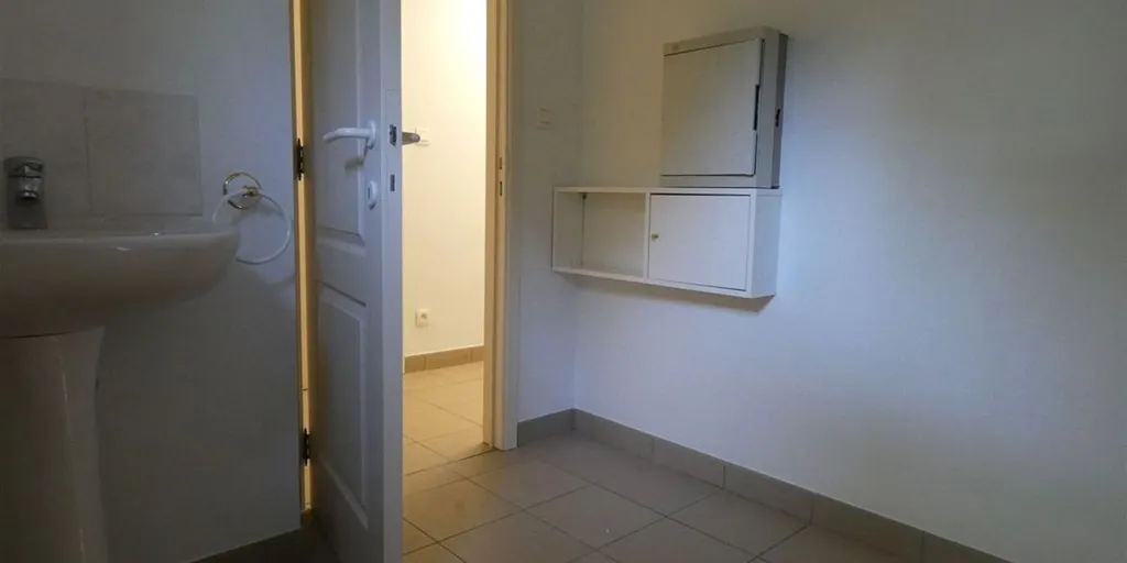 Bagni - Apartment with Private Parking in Herentals