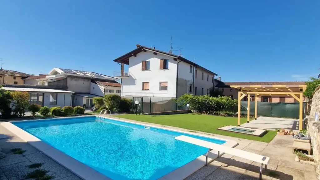 Piscine - Rearranged Apartment with Pool in Lonato