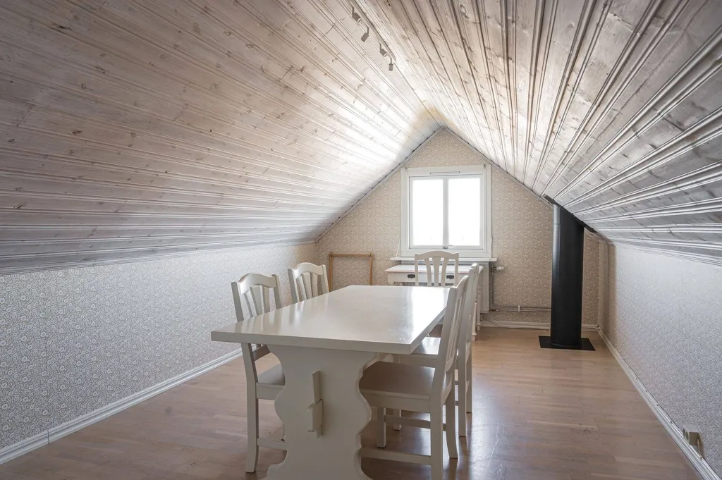 Söögituba - Family Villa with Workshop in Varnhem