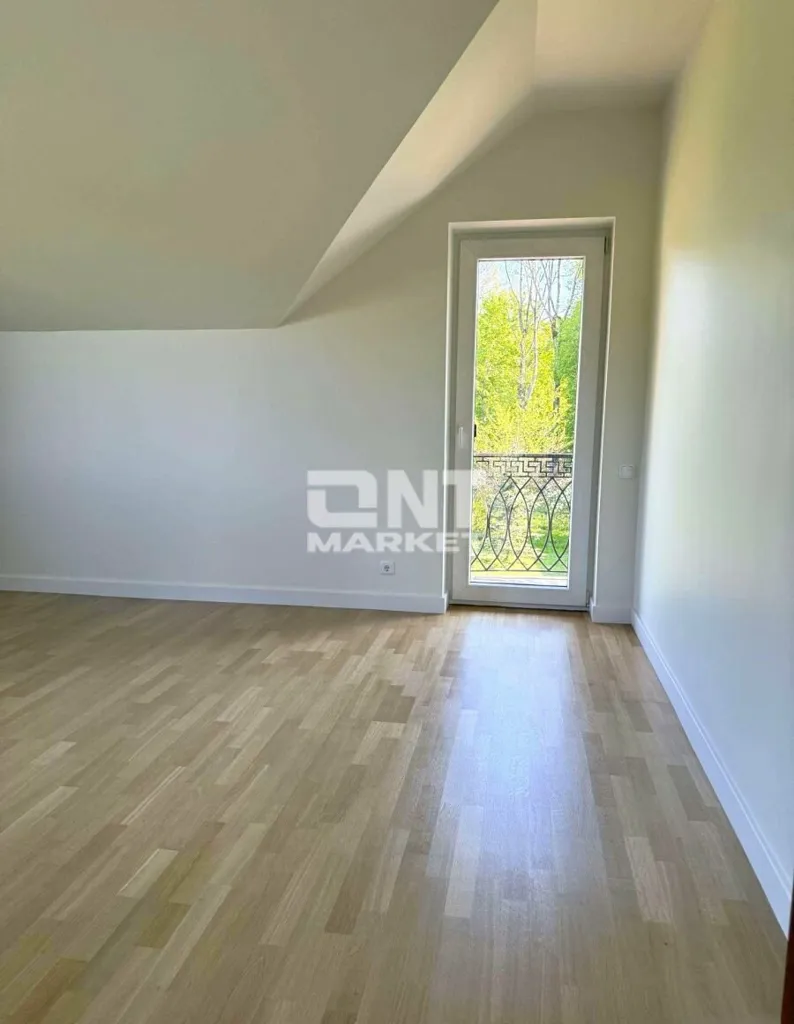 Toad - Fully Renovated House with Private Courtyard in Klaipėda