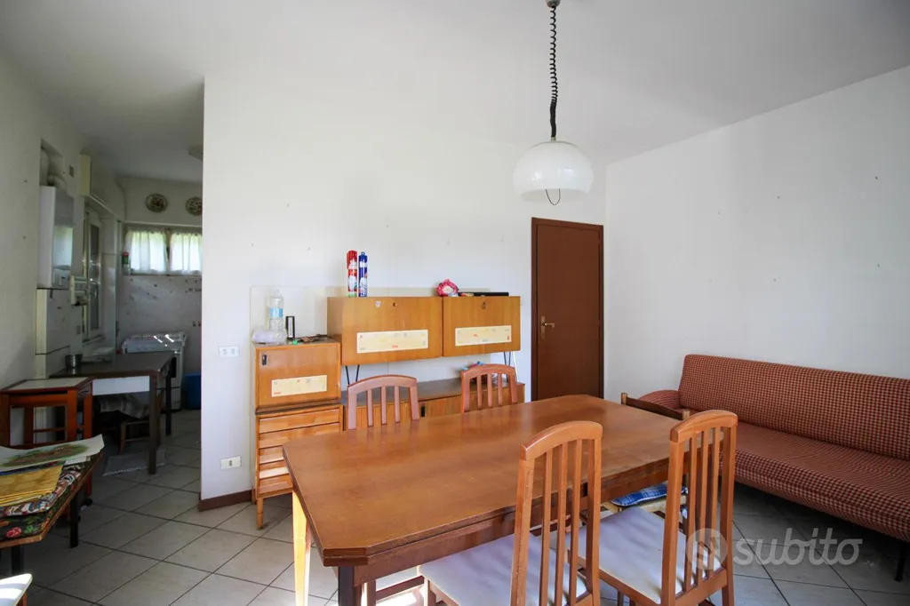 Salle à manger - Trilocale with Balcony in Alta Valle Intelvi