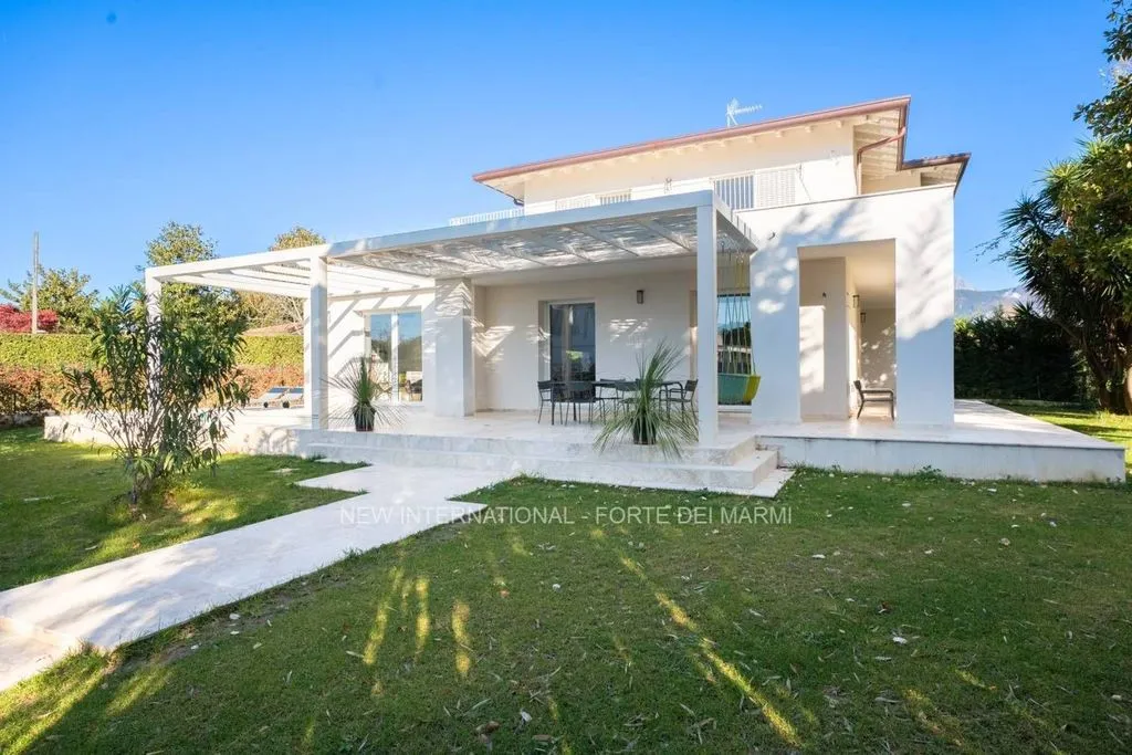 Välivaade - Luxury Villa with Pool in Forte dei Marmi