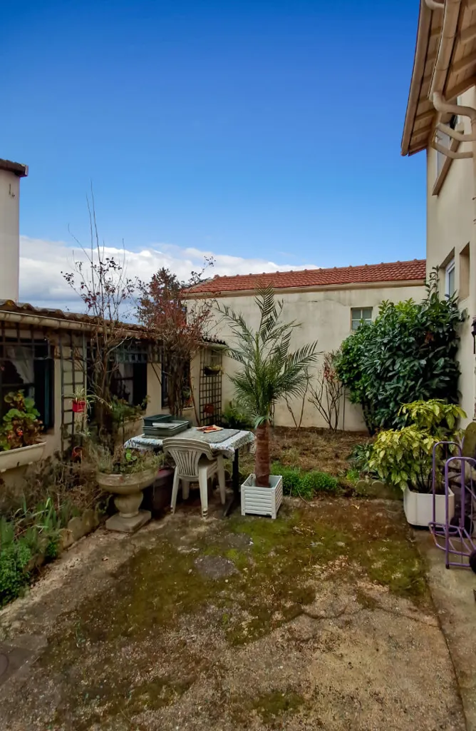 Aed - Charming House with Garden in Nanterre