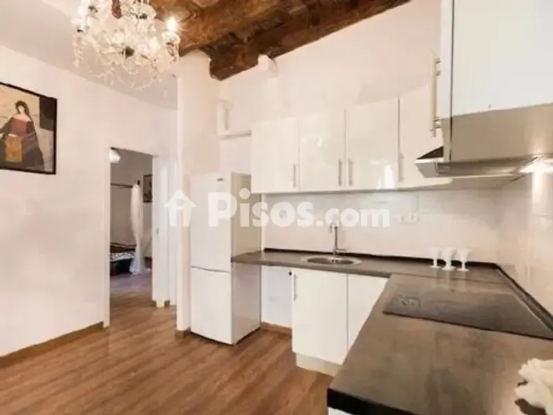 Cuisine - Reformed Flat with Street View in El Barri Gòtic