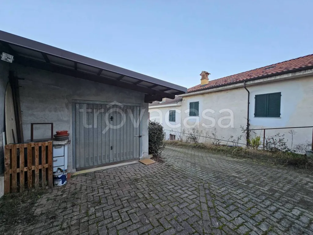 Extérieur - Rustic House with Two Apartments in Sommariva Perno