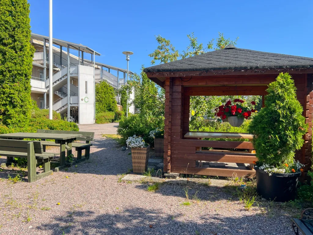 Jardin - Apartment with Private Sauna in Simonkylä