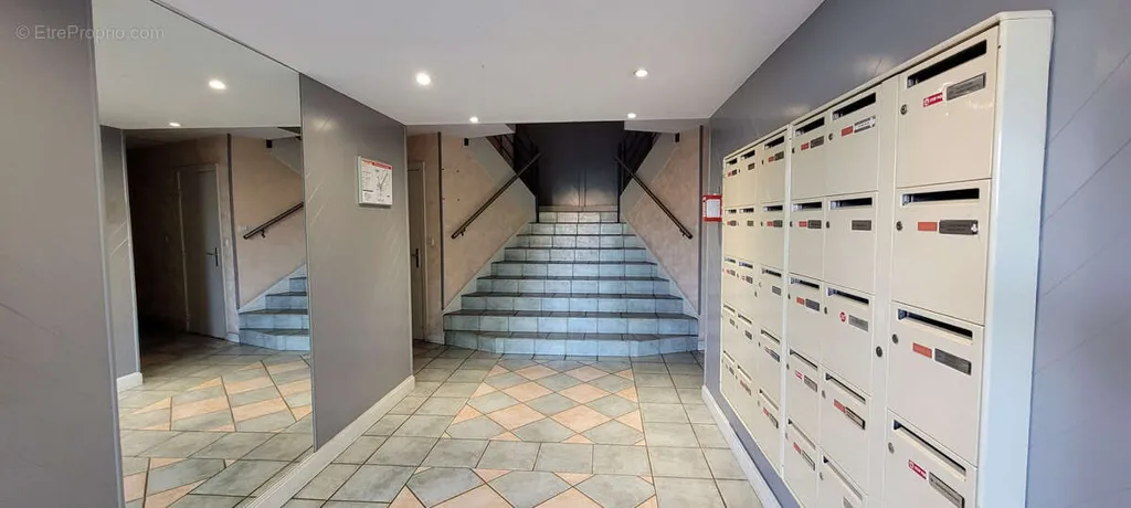 Entrée - Appartement T3 avec Piscine à Borderouge