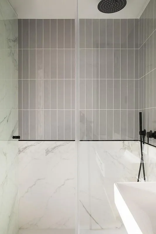 Bathrooms - Apartment with Pool in Chamberí, Madrid