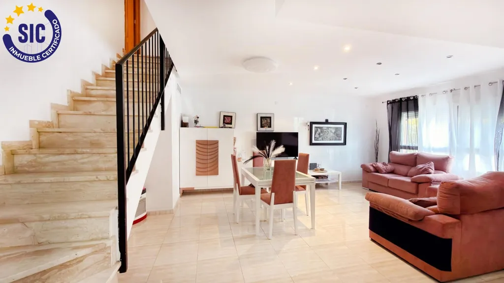Elutuba - Detached House with Open Views in Benimuslem