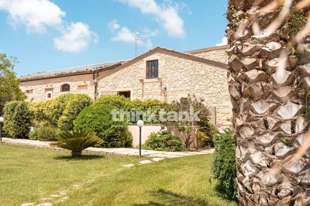 Välivaade - Rustic Villa with Pool in Ragusa