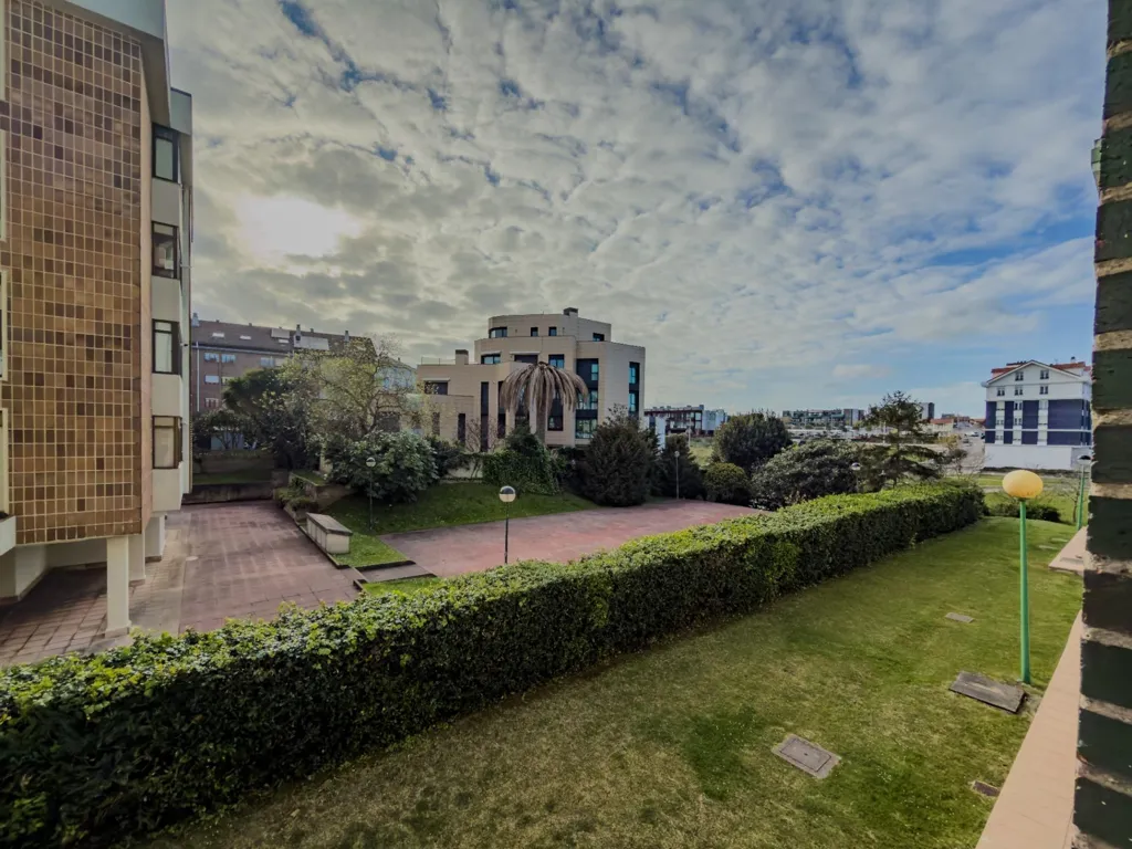 Aed - Modern Flat with Sea View in Valdenoja, Santander
