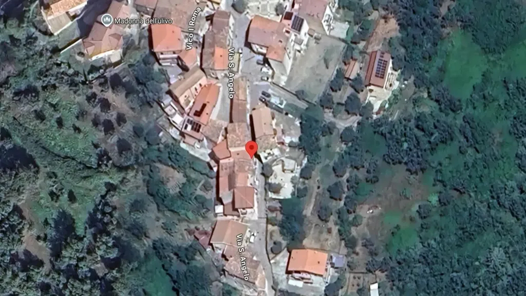 Aerial - Terraced House for Renovation in Rovito