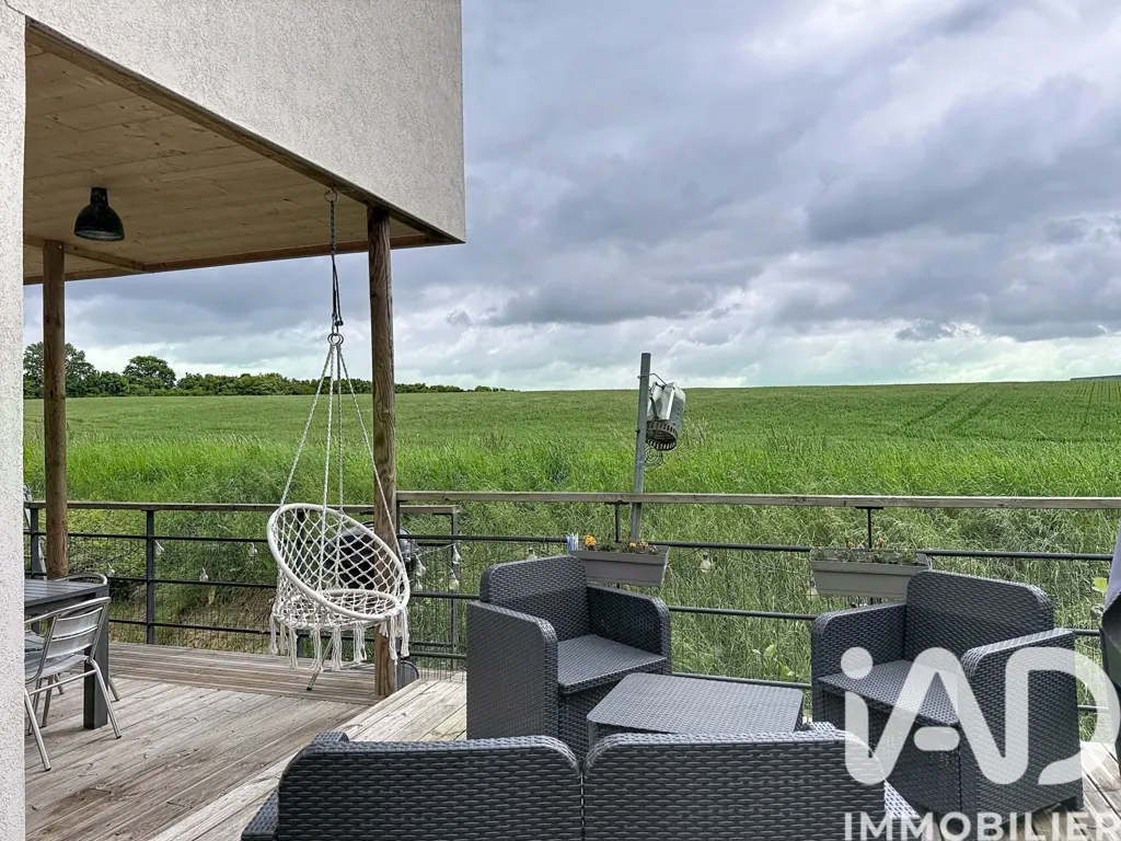 Terrass - Renovated House with Terraced Garden in Bréval