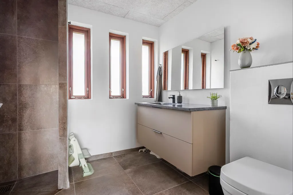 Salles de bain - Maison 5 pièces à Herning