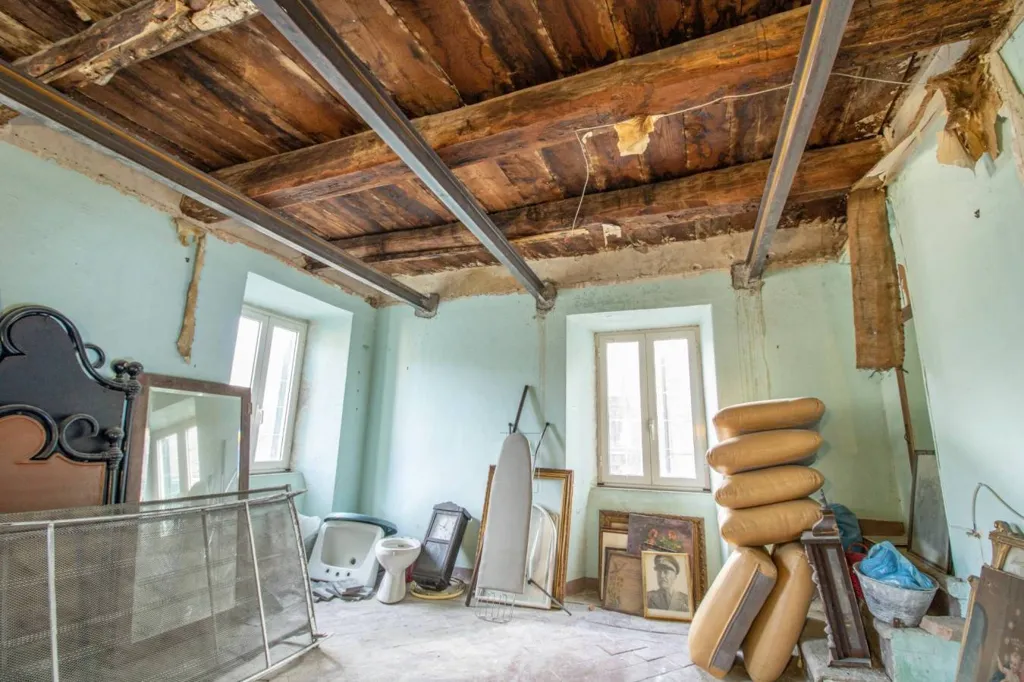 Stanze - Historic Cottanello Townhouse with Balcony