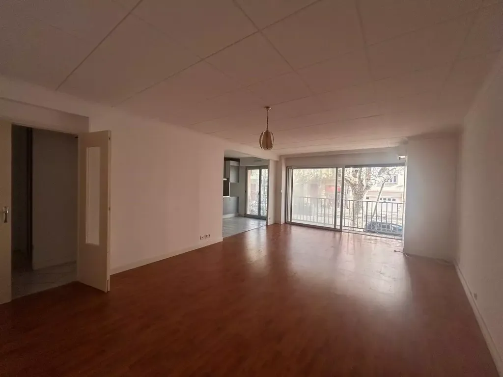 Elutuba - Spacious Apartment with East View in Sète