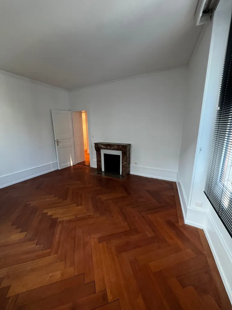 Elutuba - 3-Bed Flat with Sea View in Evian Centre
