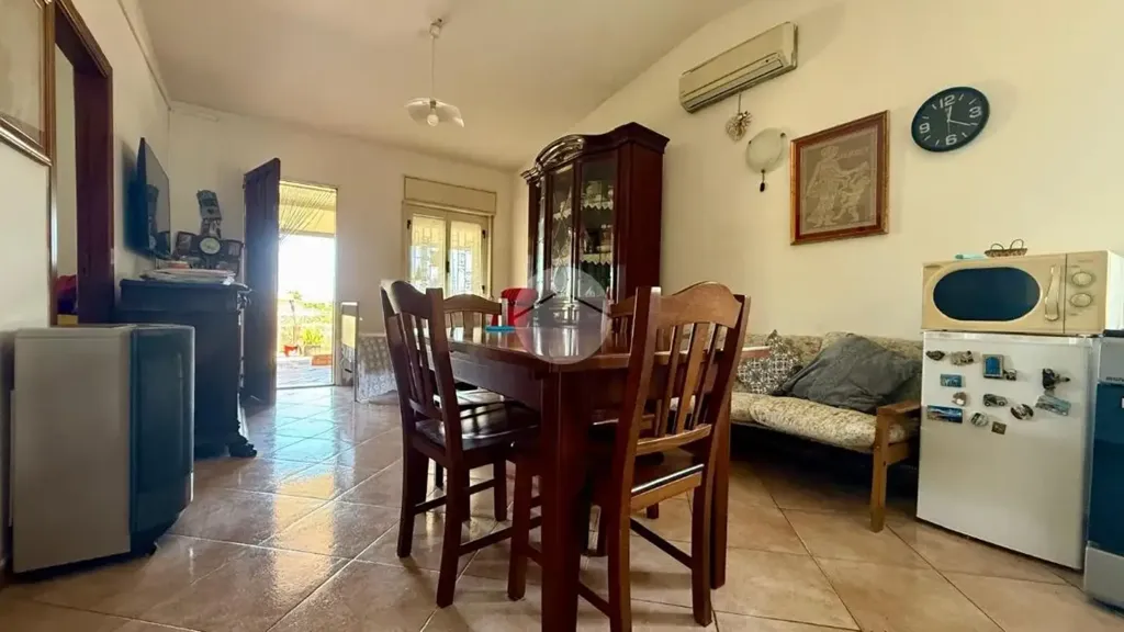 Sala da pranzo - Single Villa with Garden in Carini