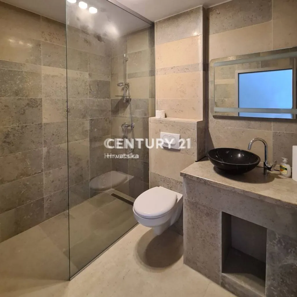 Bagni - New Villa with Pool near Labin