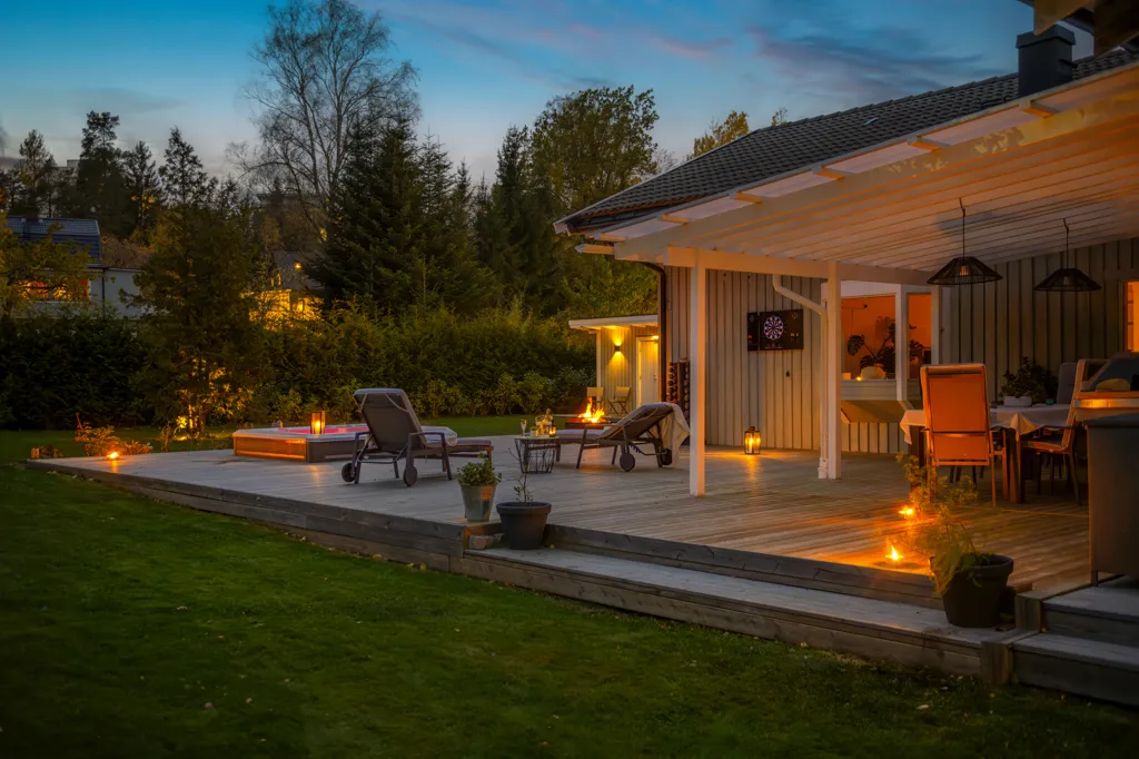 Terrasse - Modern Villa with Garden in Gudö