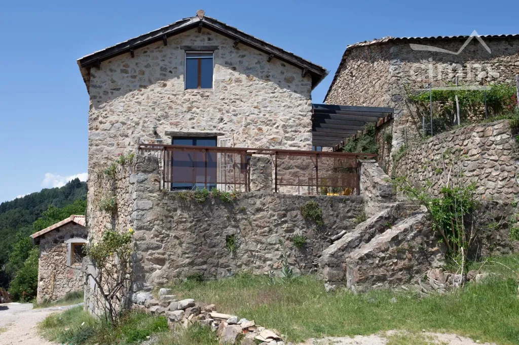 Extérieur - Maison en pierre avec vue panoramique à Saint-Andéol-de-Vals