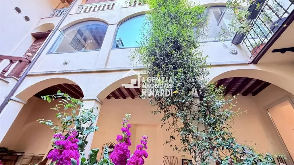 Jardin - Independent House with Private Garden in Faenza Centre