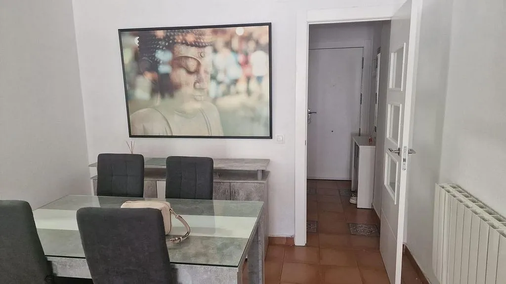 Salle à manger - Furnished Flat with Central Heating in Granada