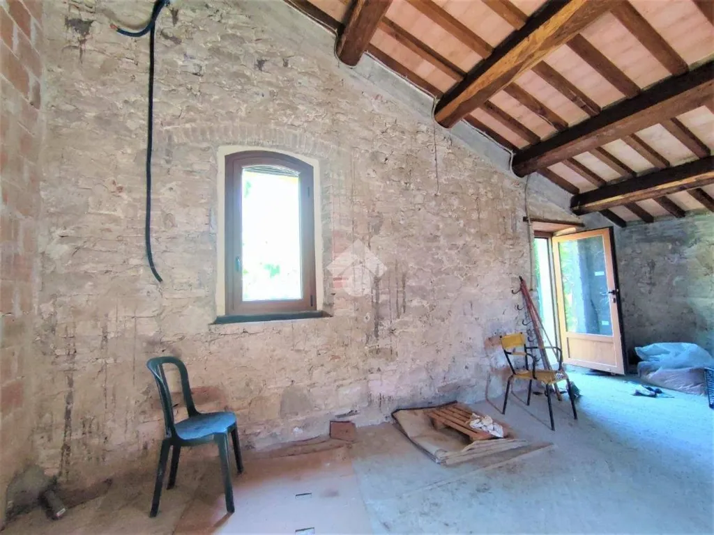 Pièces - Rustic Stone Cottage with Garden in Pianello
