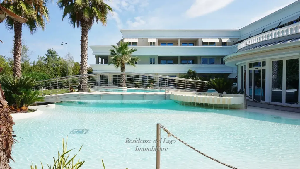 Bassein - Triplex with Pool View in Sirmione