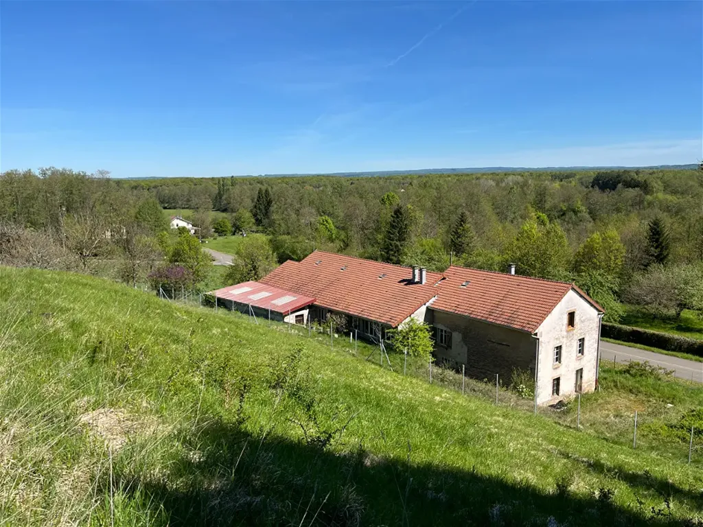 Maison 8 pièces à Quers