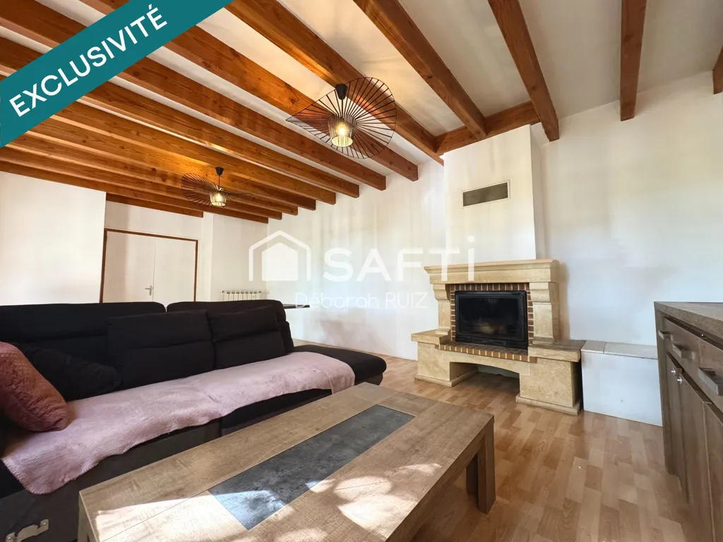 Soggiorno - House with Large Workshop in Quiet Area