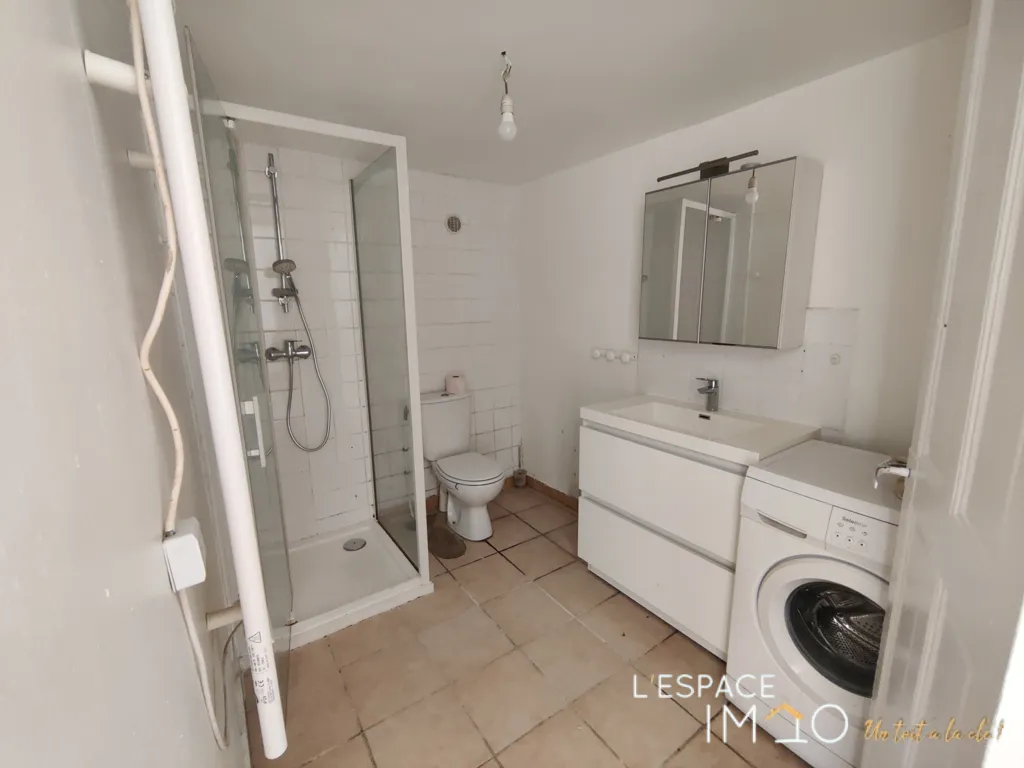 Salles de bain - Appartement 2 Pièces en Rez-de-Chaussée à Cavaillon