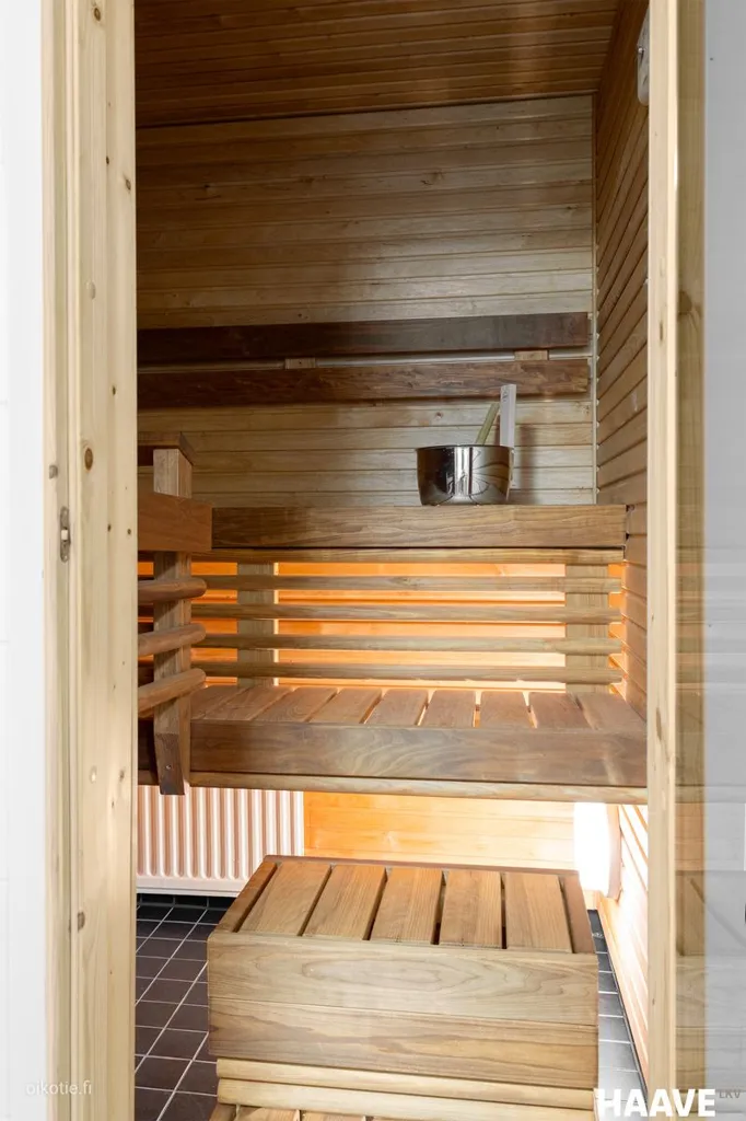Rooms - Modernised Flat with Sauna in Uusiniitty