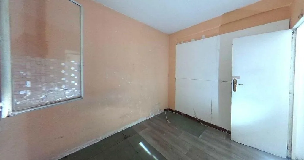 Rooms - Flat with Lift in Aluche, Madrid