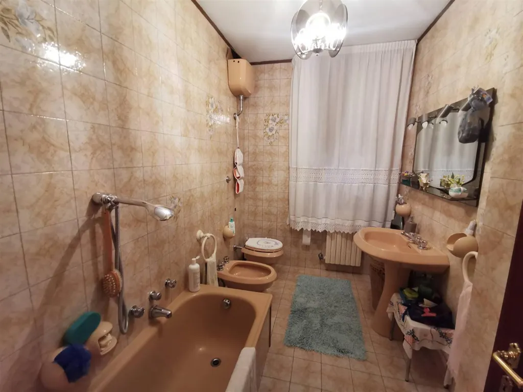 Salles de bain - Terraced Villa with Garden in Empoli