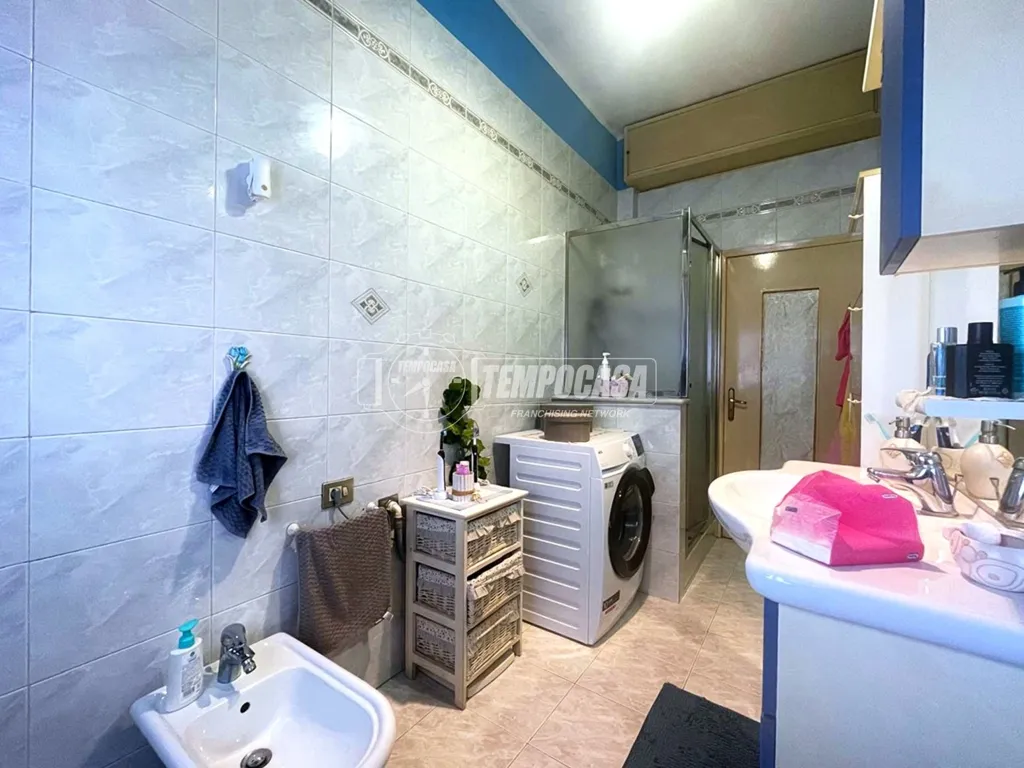 Salles de bain - Apartment with Balcony in Modena