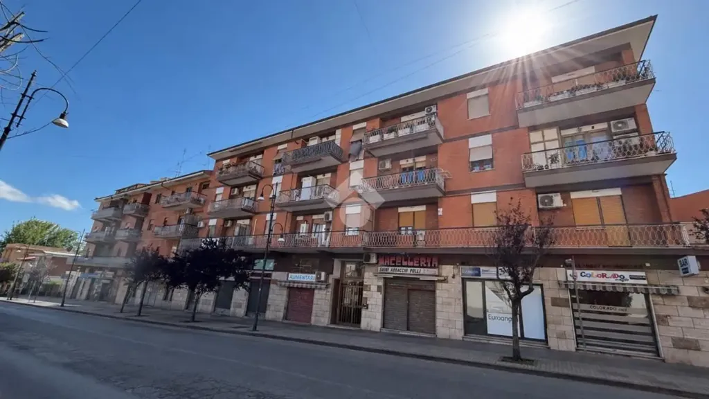 Extérieur - Triplex with Balcony Views in Genzano di Roma