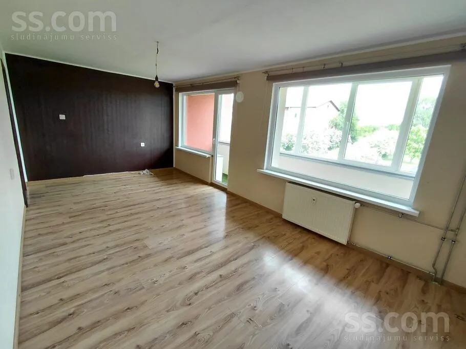 Soggiorno - Renovated Apartment with Balcony in Rundāles