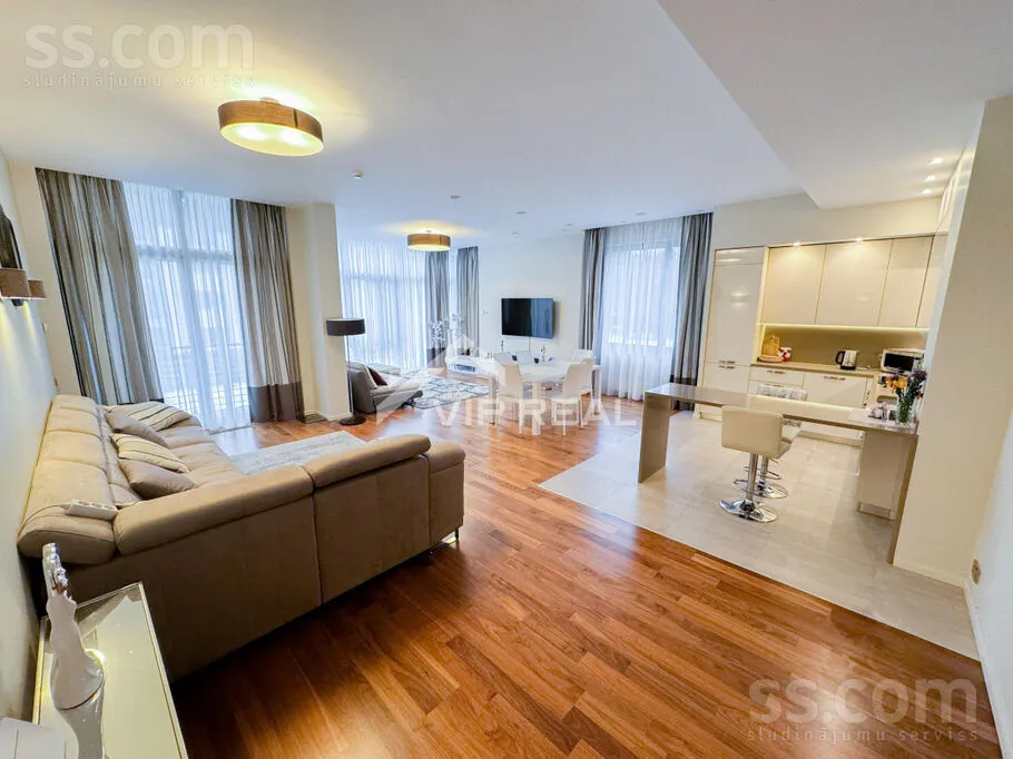 Elutuba - Modernised Apartment with Balcony in Dzintari