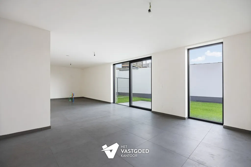 Séjour - Appartement Neuf avec Grand Jardin à Ham