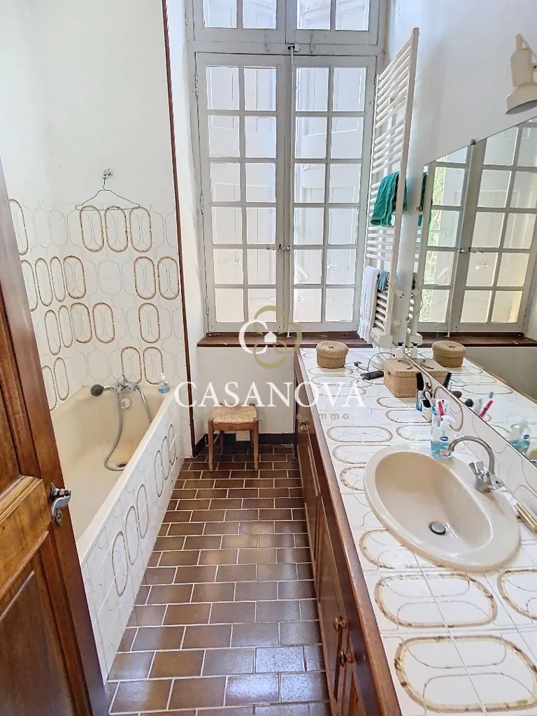 Salles de bain - Maison de Maître avec Dépendances entre Montpellier et Béziers