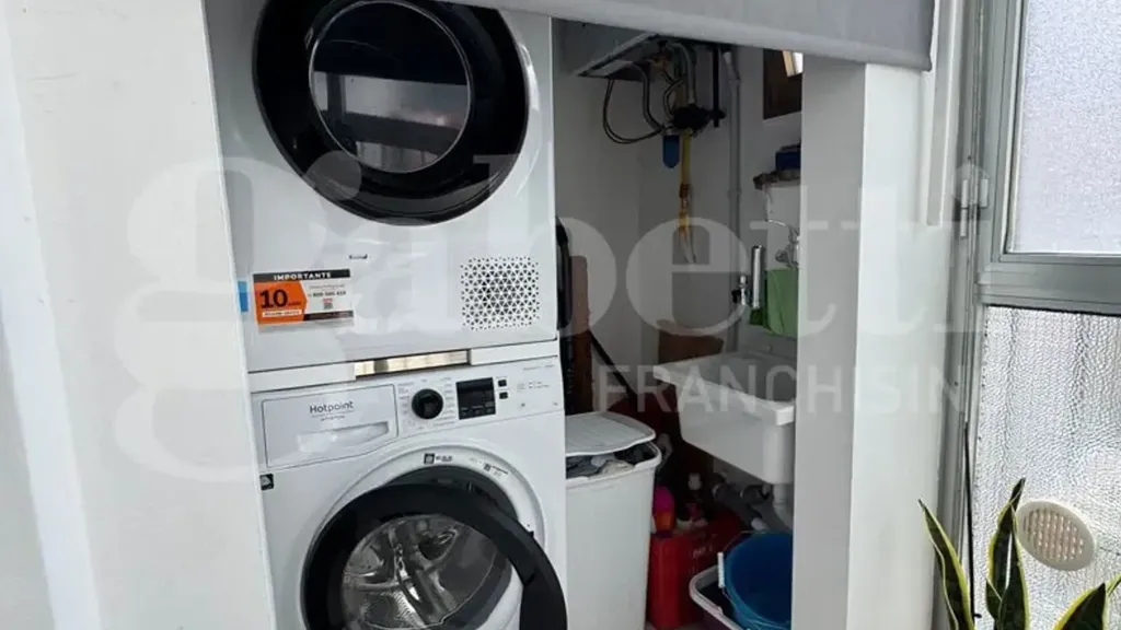 Pesuköök - Modern 2-Bedroom Apartment in Bari Centre