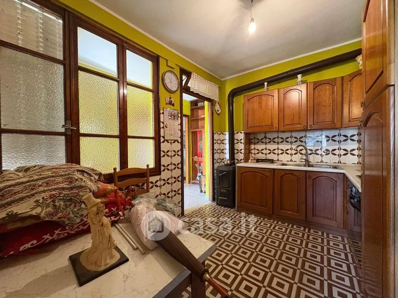 Cuisine - Semi-detached Villa to Renovate in Caprile