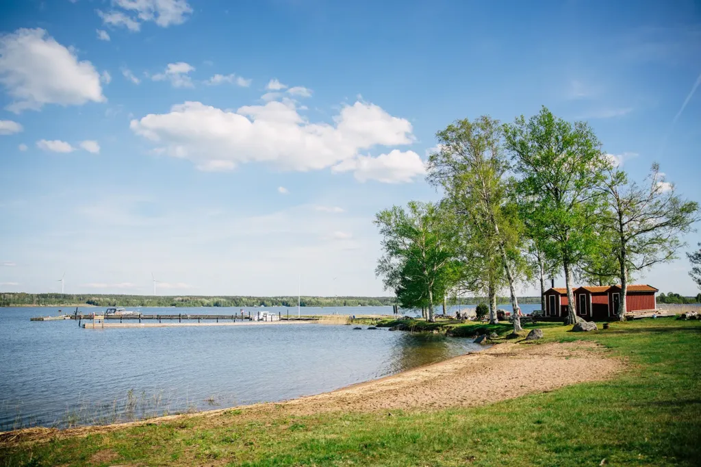 Charming Holiday Home with View on Storön