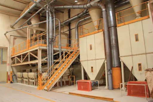 Toad - Large Industrial Unit in Gavião Industrial Zone