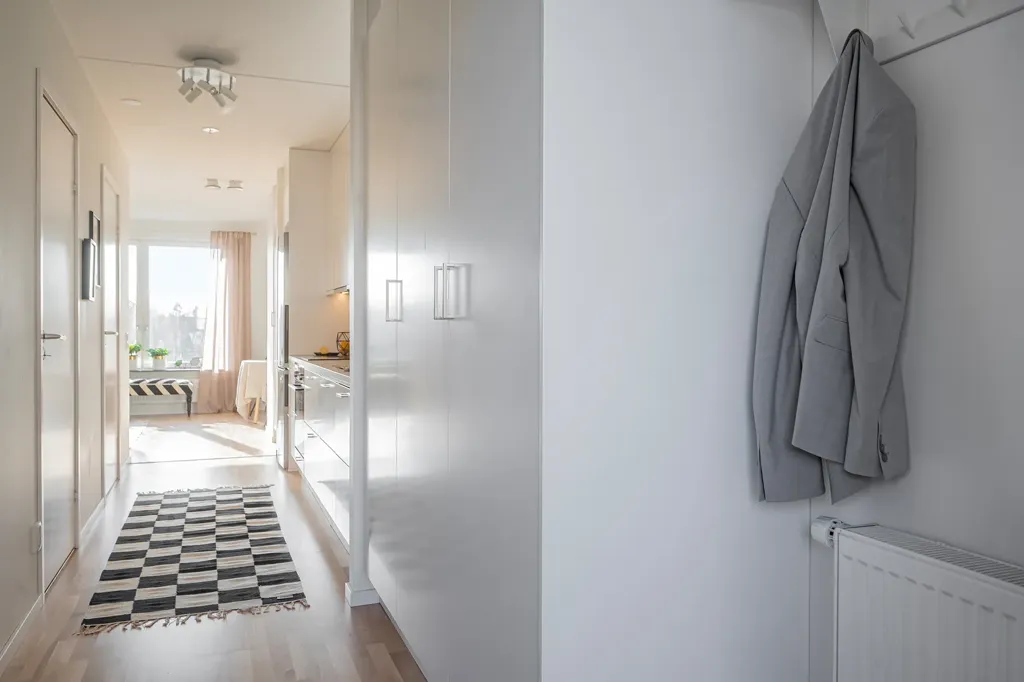 Entrée - Owner-Occupied Flat with Garden in Älvsjö