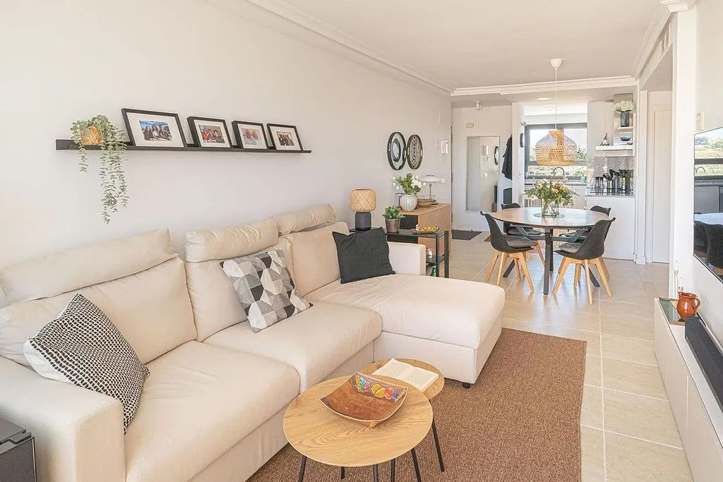 Elutuba - Penthouse with Sea View in Estepona