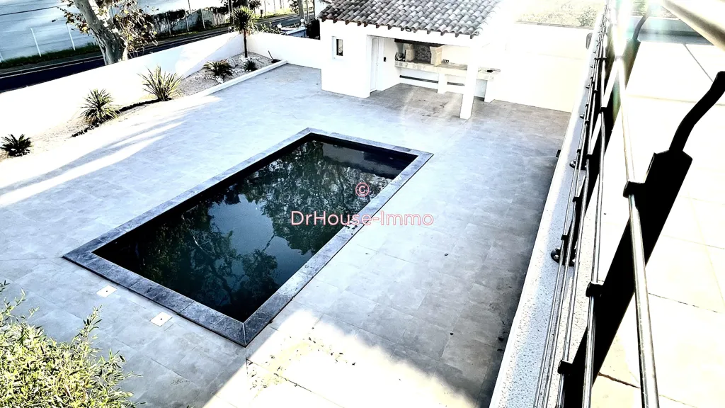 Piscine - Villa 4 Pièces avec Piscine à Murviel-lès-Beziers
