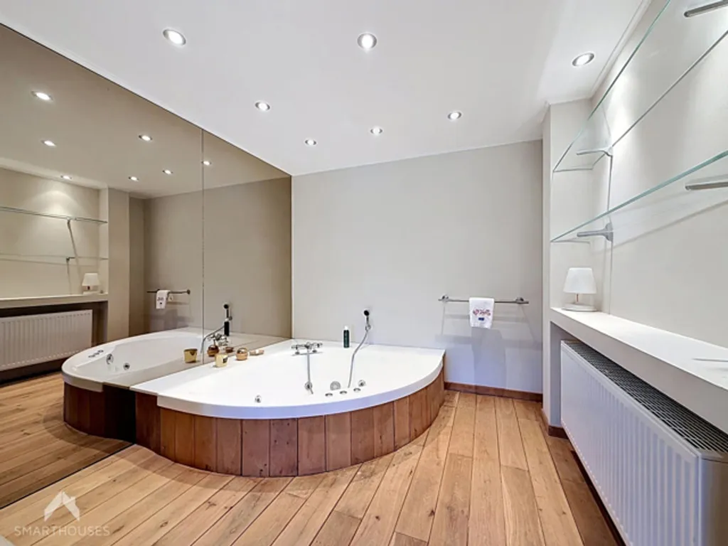 Bathrooms - Bright House with Garden in Semi-Detached Setting