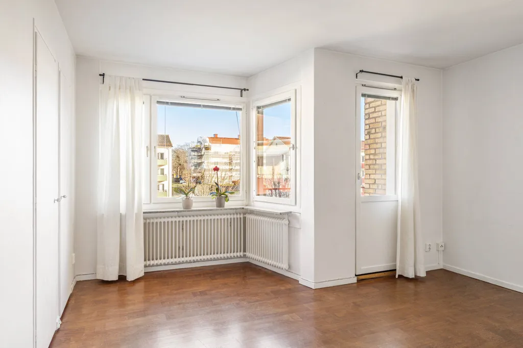 Toad - Spacious Apartment with Balcony in Jönköping